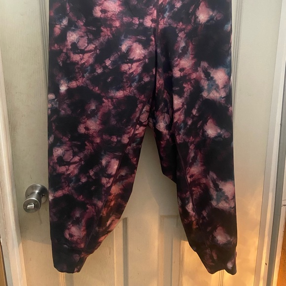Plus Size Active Joggers (New with Tags) - Picture 2 of 4